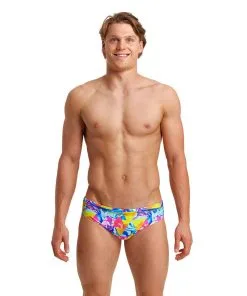 FUNKITA Funky Trunks Mens Classic Briefs Swirl Stopper -Swimming Race Suits Shop FT35M SWIRL STOPPER 012