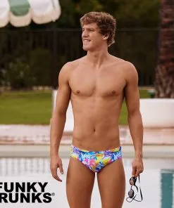 FUNKITA Funky Trunks Mens Classic Briefs Swirl Stopper